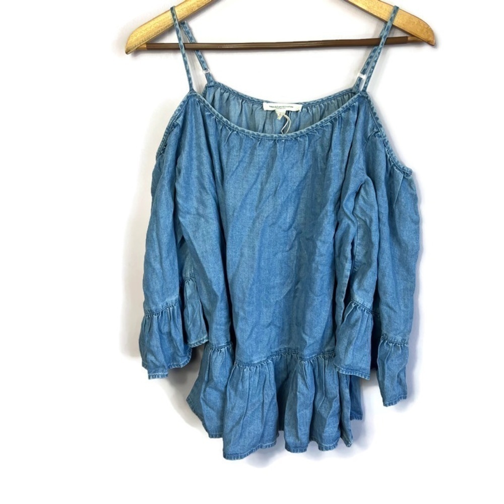 NWOT Beach Lunch Lounge Denim Lyocell Ruffle Cold Shoulder Blouse Top Small